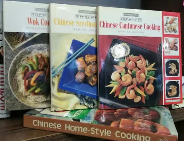 4 db-os szakácskönyv csomag: Chinese Home-Style Cooking+ Chinese Cantonese Cooking+Chinese Szechuan Cooking+ Wok Cooking - (Kínai házias főzés, Kínai kantoni konyha, Kínai Szecsuáni konyha, Wokban főzés) - angol nyelvű Alacsony ár