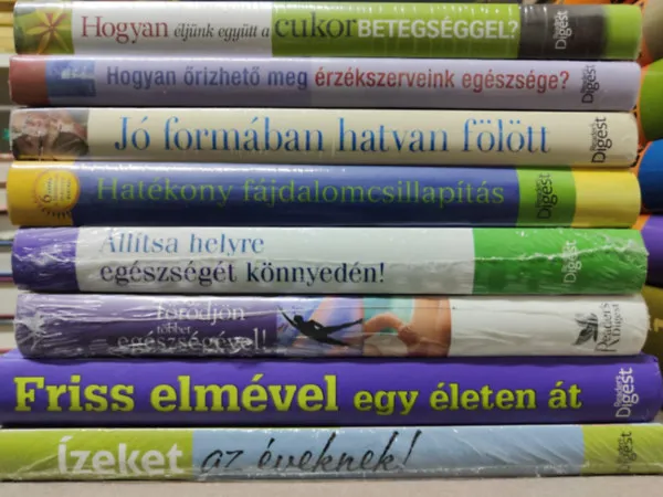 8 db Egészséggel kapcsolatos Reader's Digest könyv idősebbeknek Azonnali szállítás
