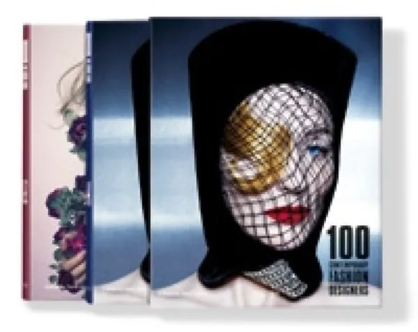 100 Contemporary Fashion Designers Legjobb ár