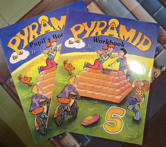 Rendeld meg most Pyramid Pupil's Book 5. + Pyramid Workbook 5.