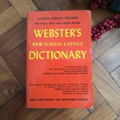 Webster's New School & Office Dictionary Árcsökkenés